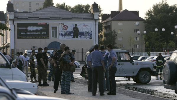 Взрыв у концертного зала в Грозном